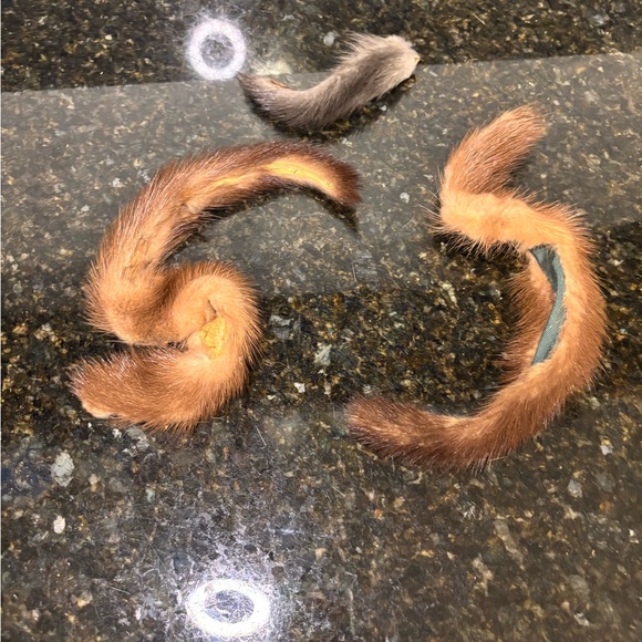 Three vintage 1950s fur pieces - Picture 1 of 7